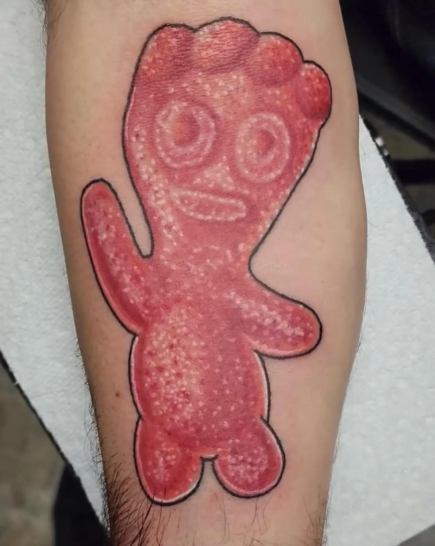 Bringing candy to life 🍬💀
Tattoo by @tatudreezy done @pennsnneedles

#colortattoo #funnytattoo #tattooideas #pennsnneedles #tatudreezy #uniqueink #tattooart #tattoolife #tattooartist #candyink
