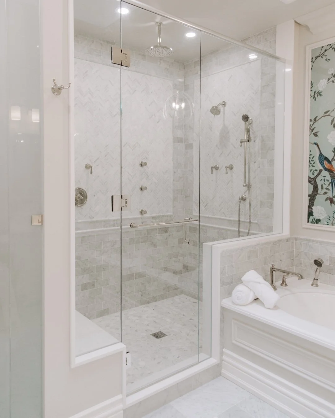 If the word renovation makes your chest tighten, I get it.

It is not just construction. It is decisions, trades, timelines, and constant second-guessing.

You deserve a renovation that feels calm, clear, and handled.
That is exactly how we run proje