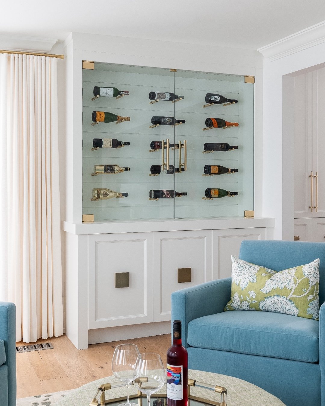 Why our clients keep calling renovation calm, not chaotic.

Every project runs through our D.E.T.A.I.L. Method. Six clear steps that take you from a vague idea to a finished home, with a defined plan at every stage. You always know what is happening,