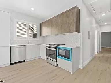 Cabinet maintenance 101: clean, condition, and protect your cabinets for a long-lasting finish! 🧹💪 #KitchenMaintenance #CabinetCare