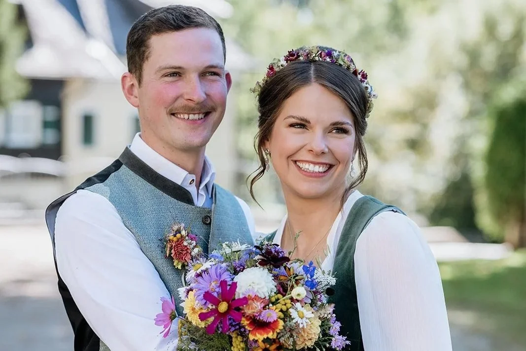 Hochzeitsfotograf Mondsee – Standesamtliche Hochzeit im Schloss Mondsee – Christina &amp; Stefan