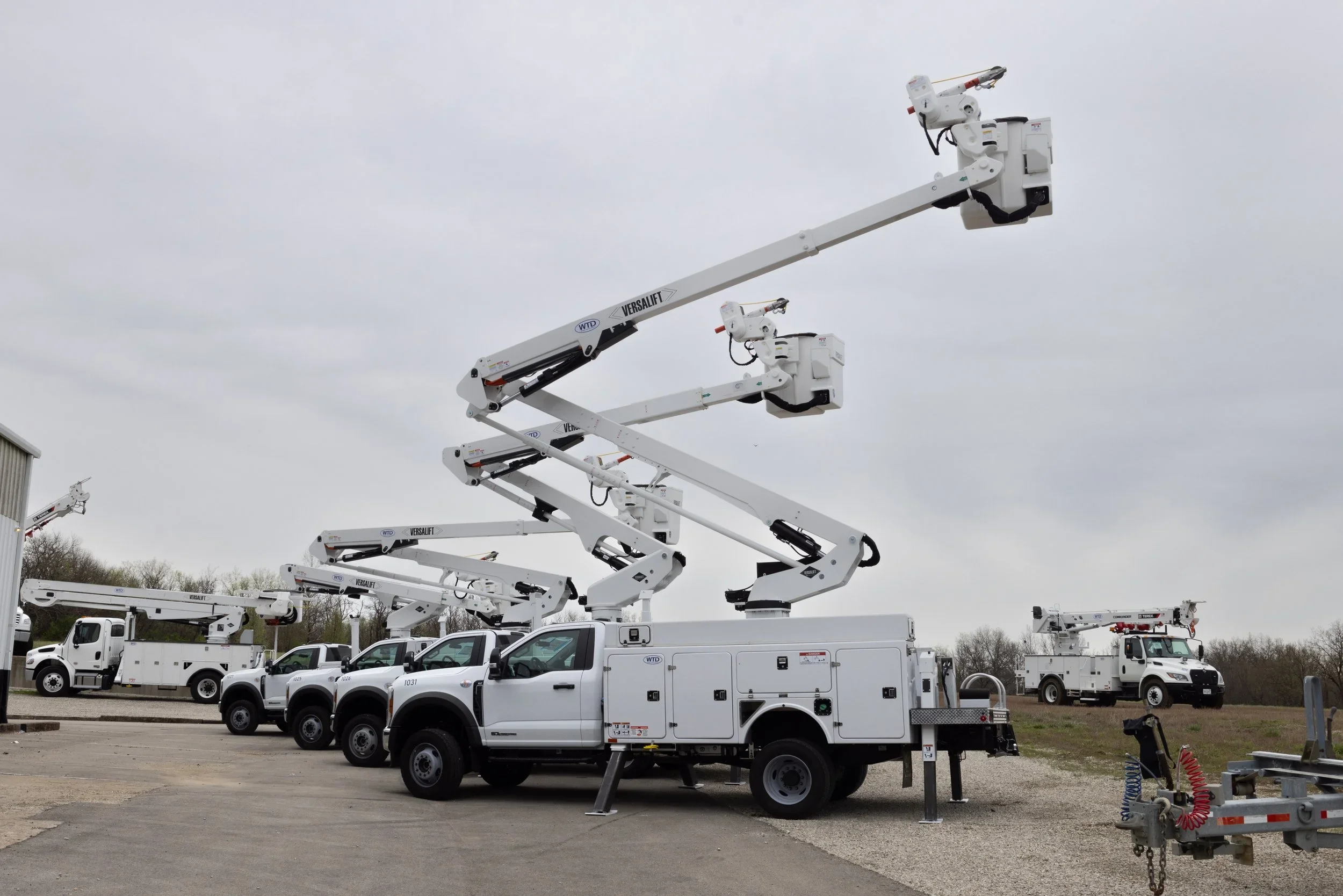 Squirt Bucket Trucks