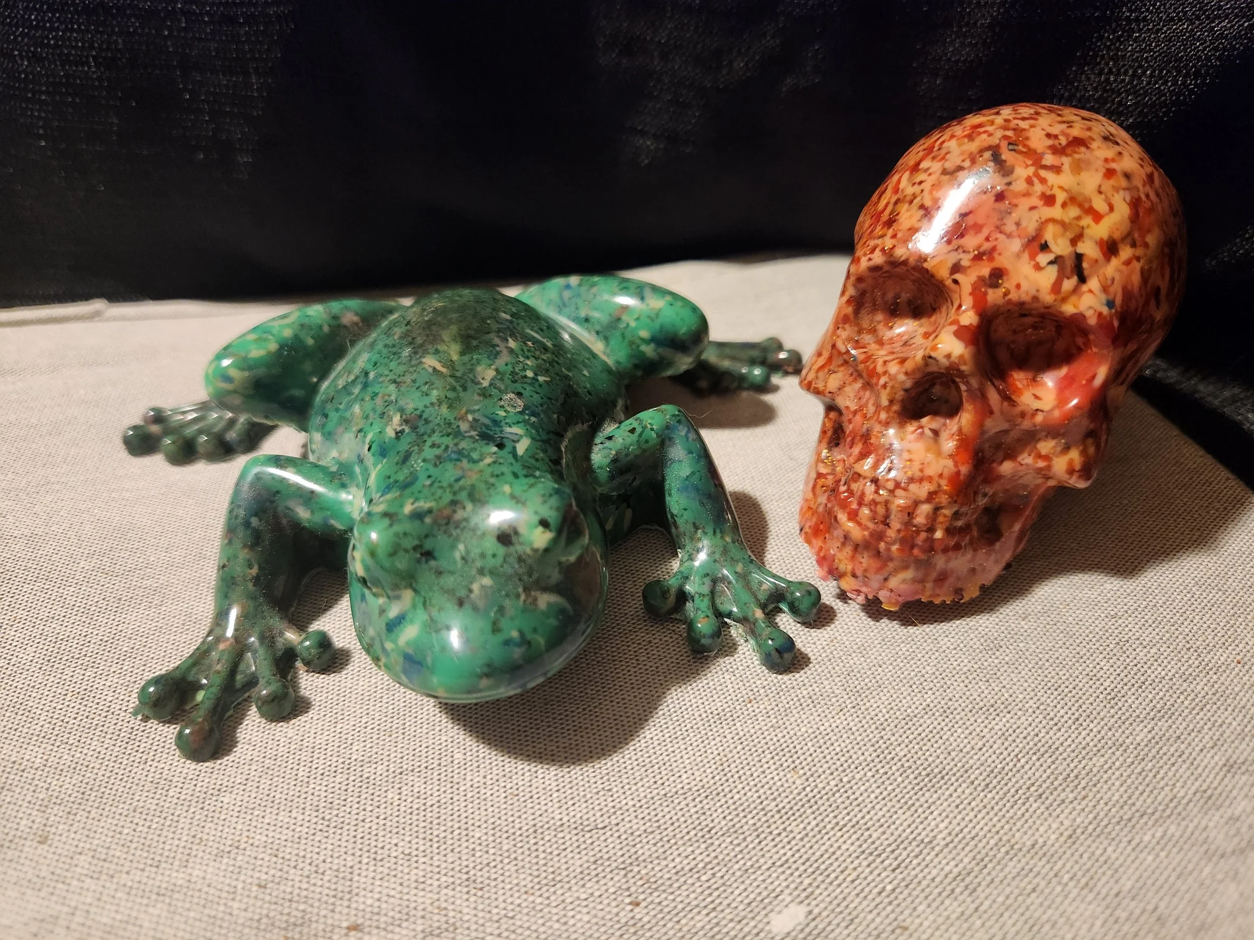 Re-crafted Skull & Frog Duo