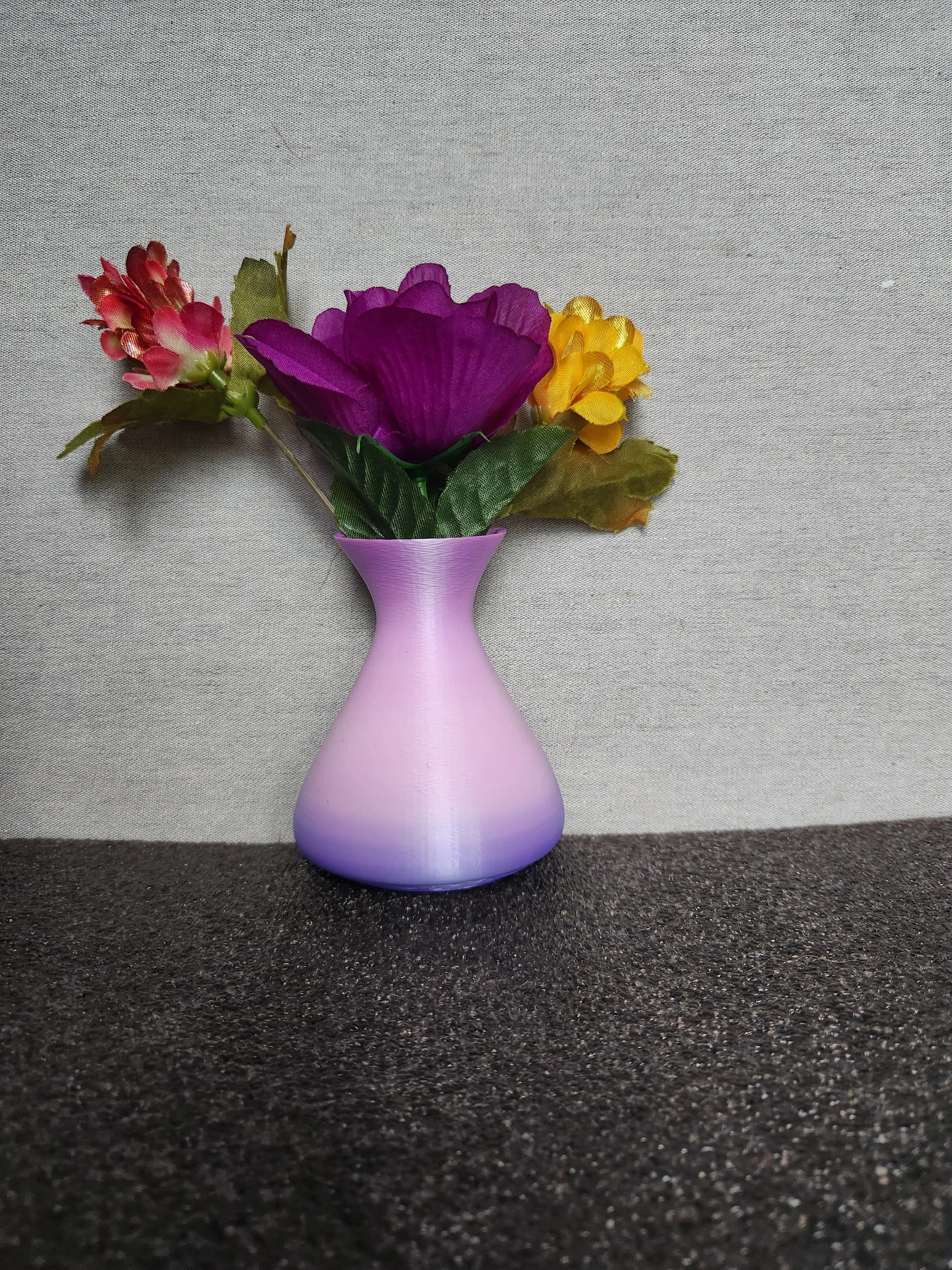 Gradient Sconce Vase