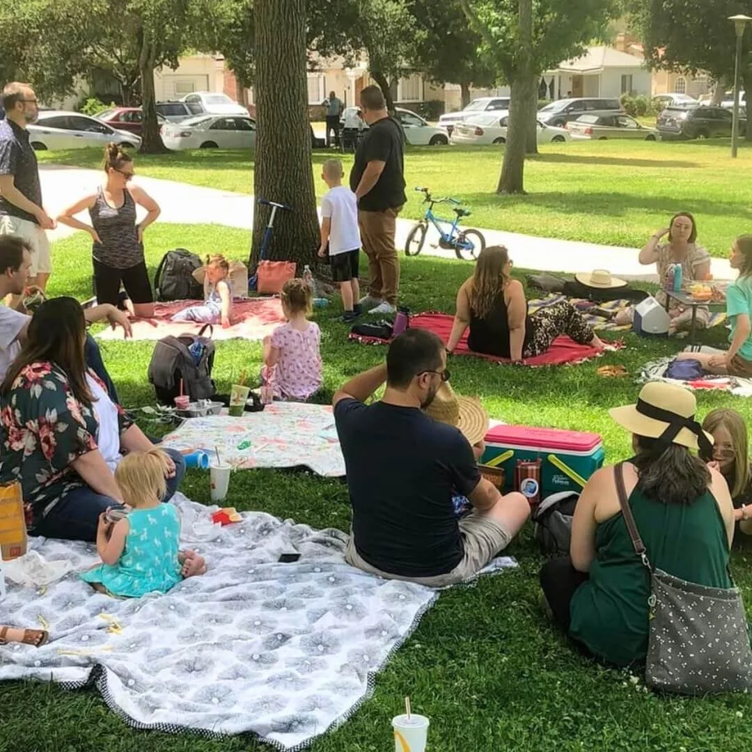 adults-and-kids-at-a-picnic-with-Central-Avenue-Church-.jpg