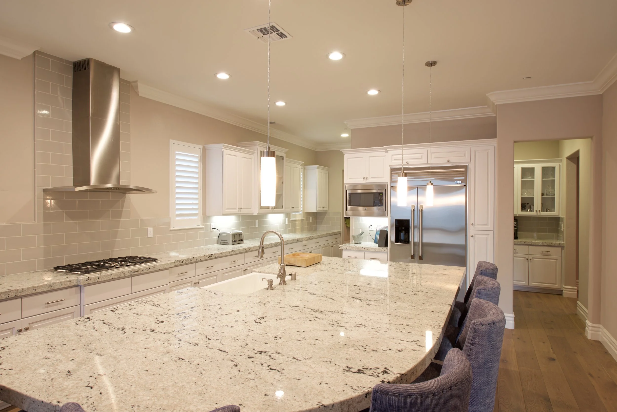 03 Kitchen Island (1).jpg