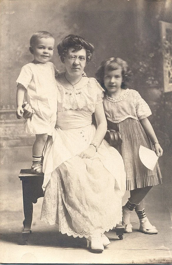 Hazel Rankin with Dorothy and Neil