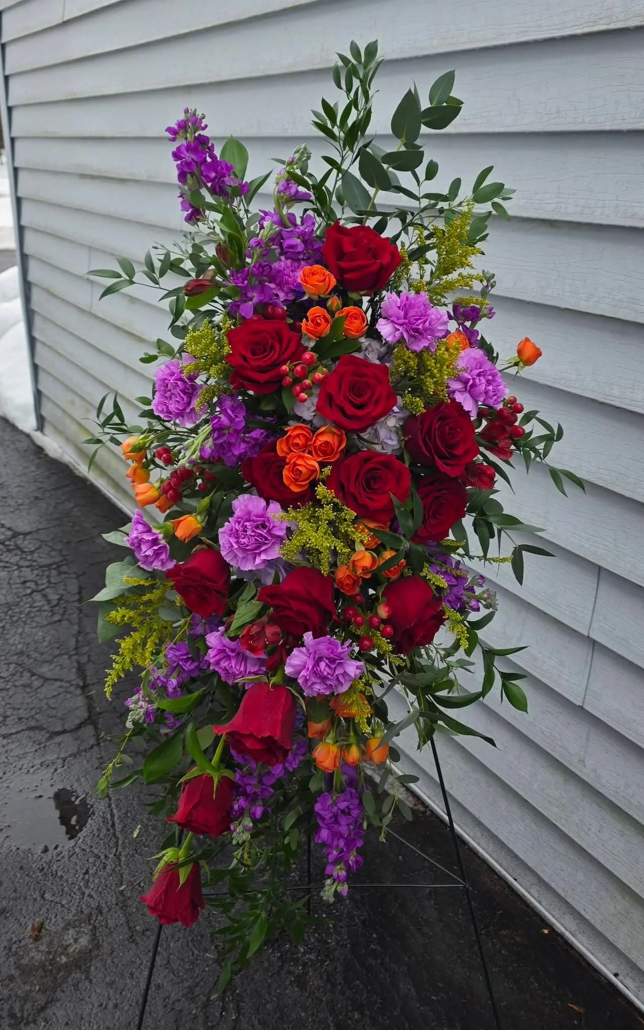 Vibrant Standing Spray