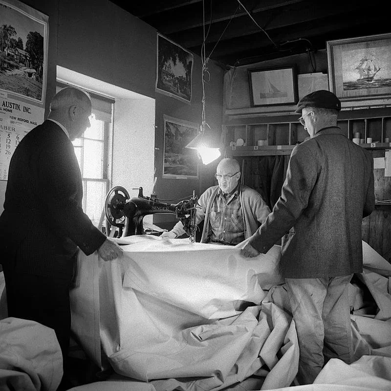 Craft in collaboration. Multiple hands, one shared commitment: materials understood, quality uncompromised.