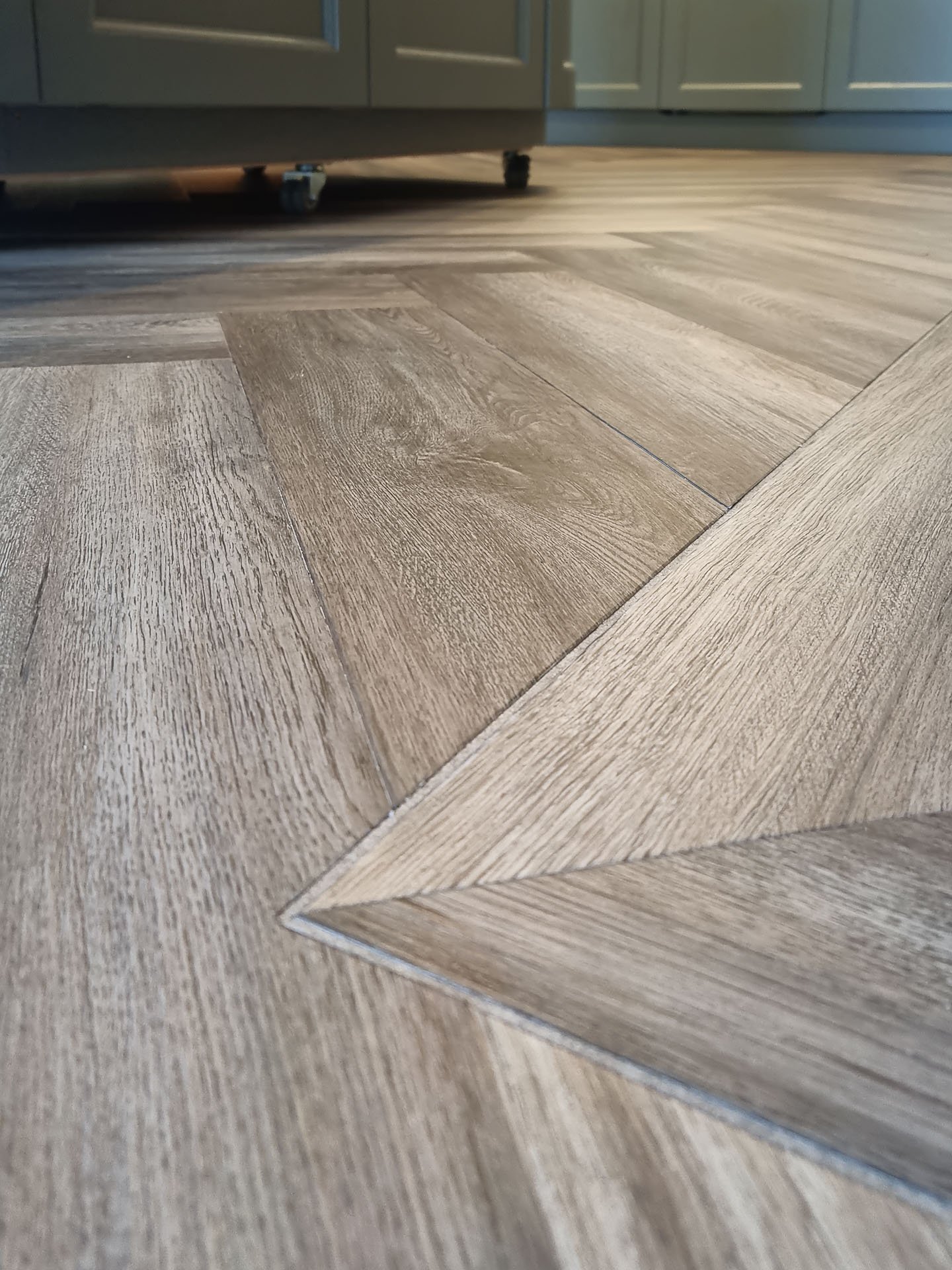 external-mitre-lvt-herringbone-border-design-skye.jpg