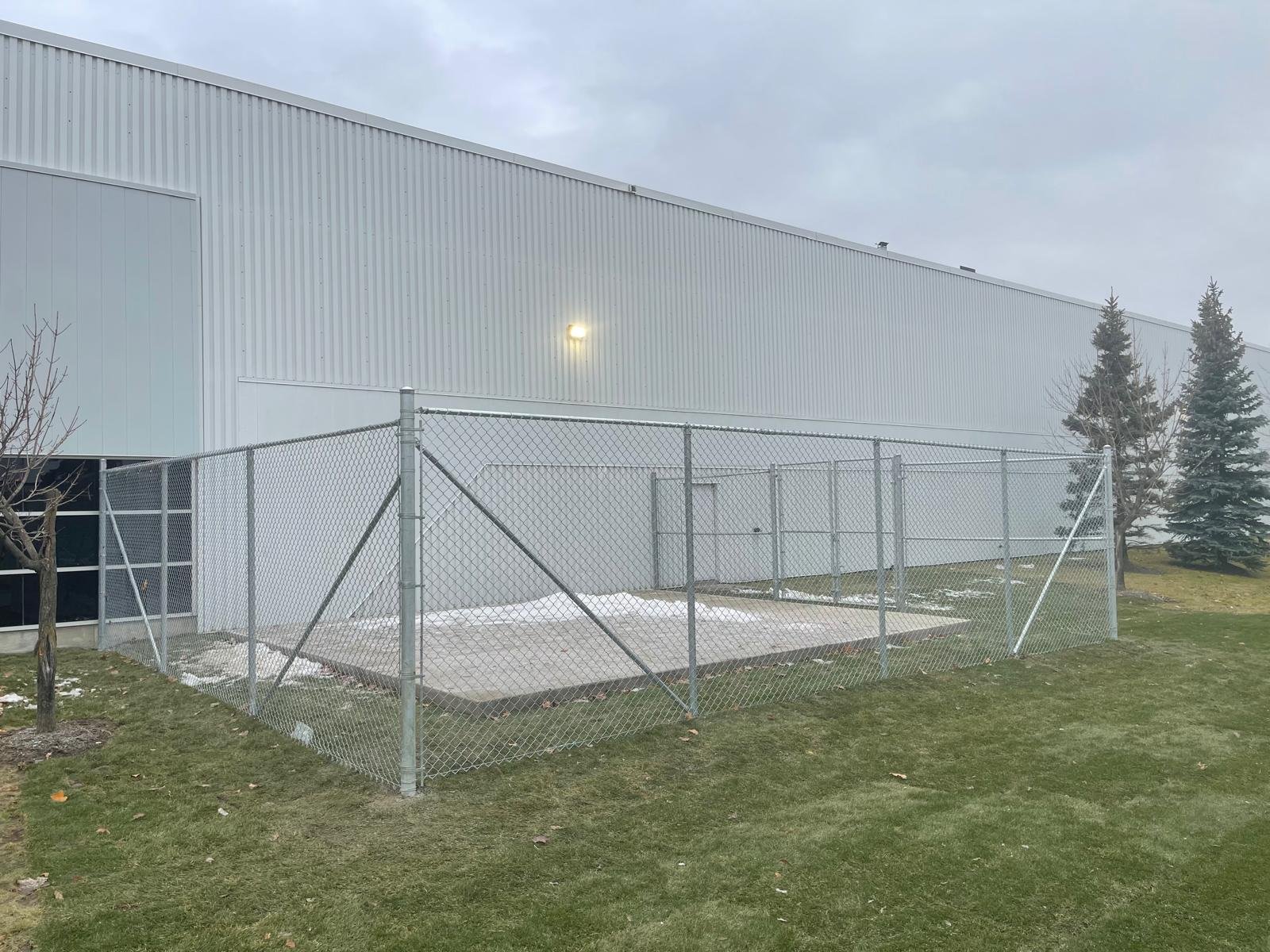 If You Manage a Commercial Property in the GTA, Winter Is the Best Time to Plan Fencing
