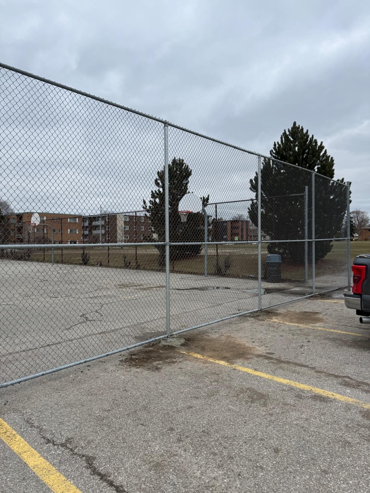 Chainlink fence repair