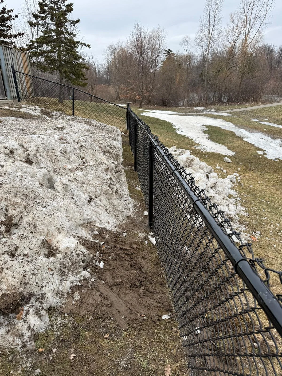 Chainlink fence repair