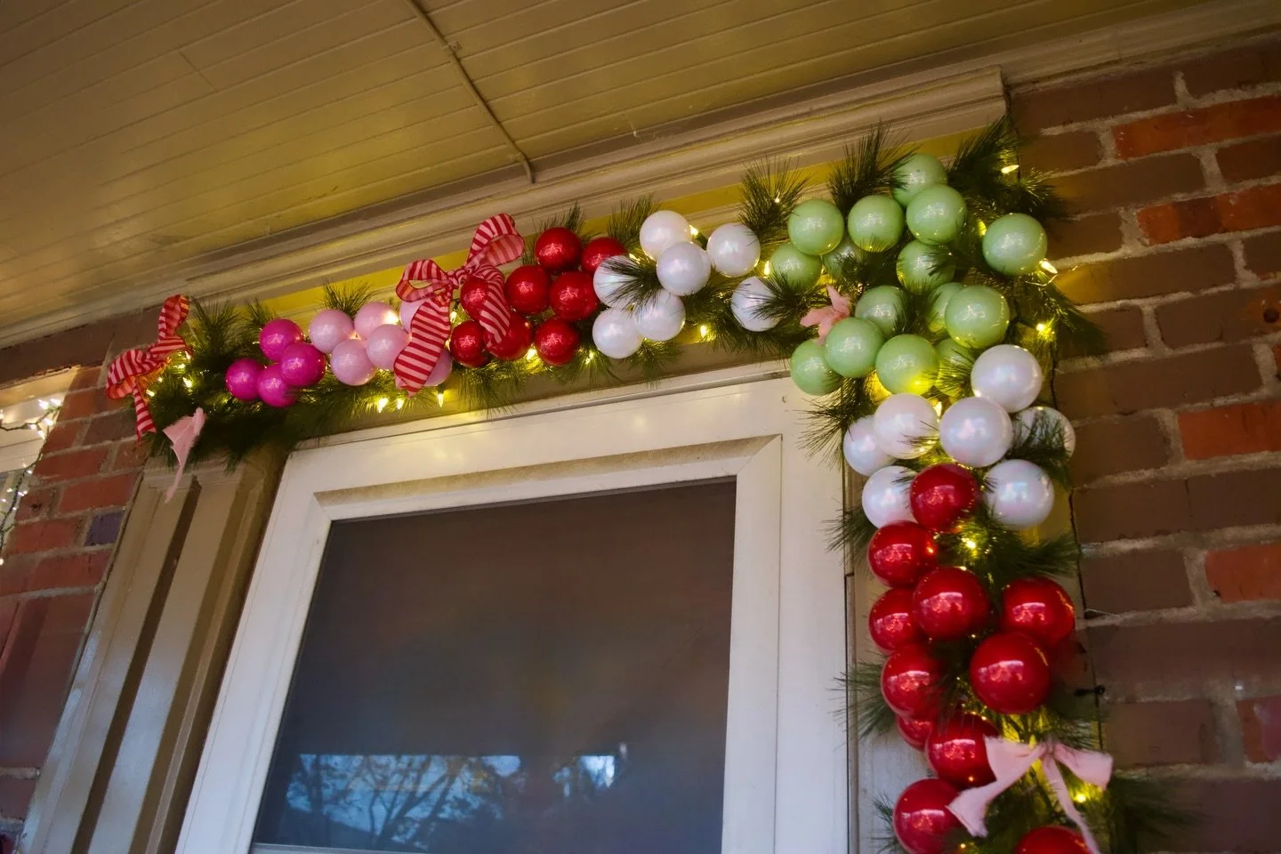 Today&rsquo;s door is all about Whimsical Glow, but with a modern twist.

Think: soft sparkle, airy greenery, fun ribbon accents, and those chic window wreaths that make the whole home feel like a holiday storybook&mdash;just a very stylish one. 🌲✨
