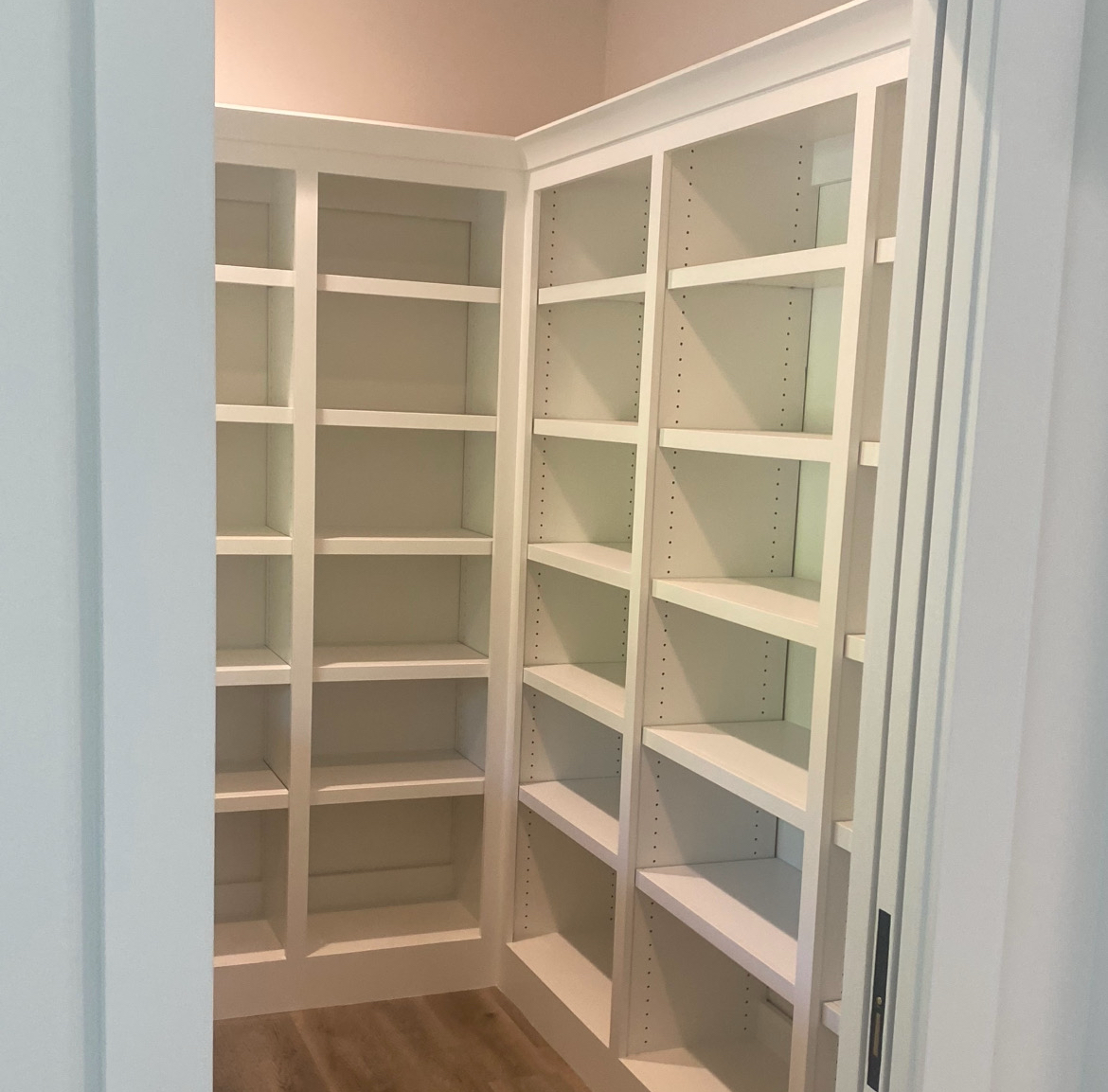 custom closet shelving