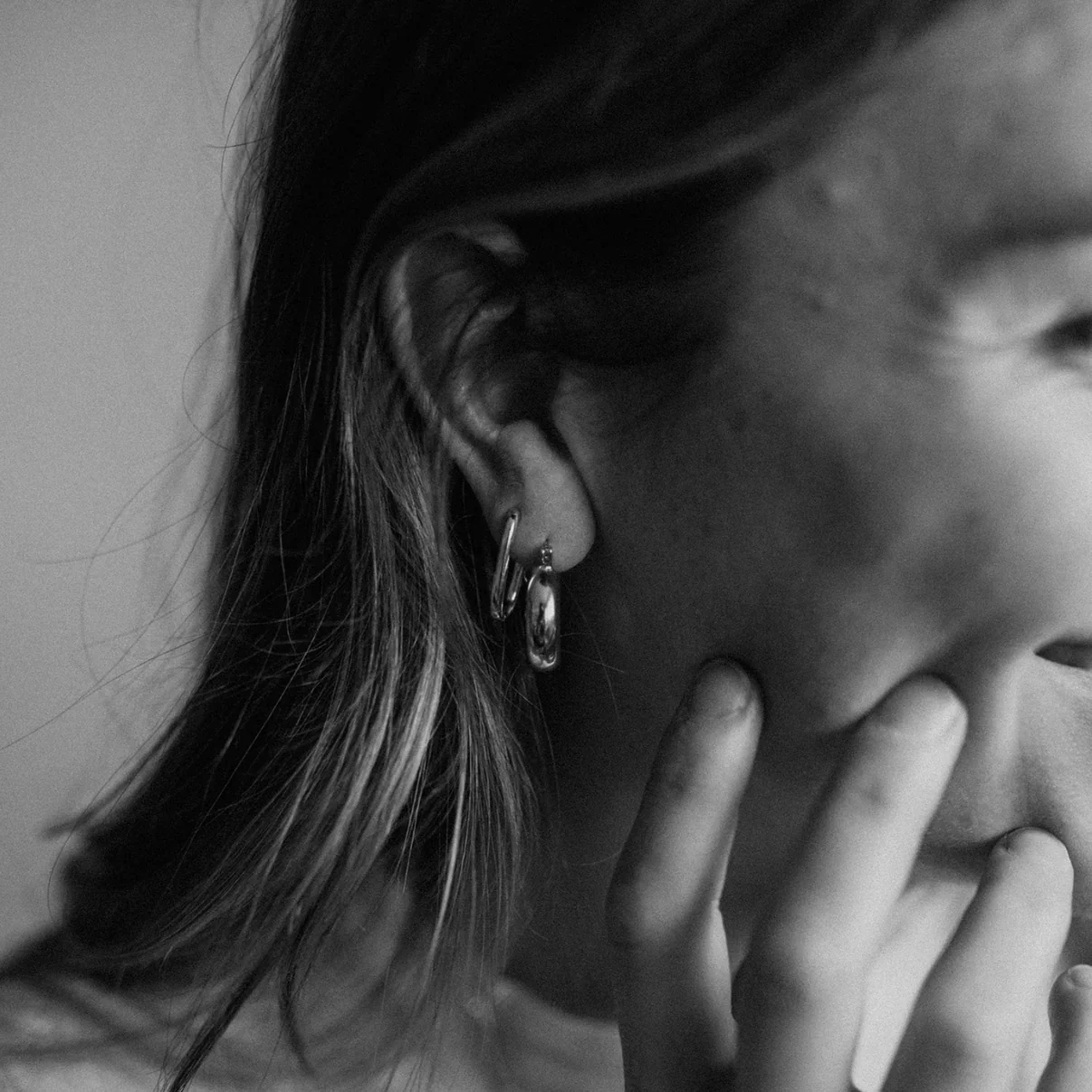 SRC Frida Hoops 5.webp