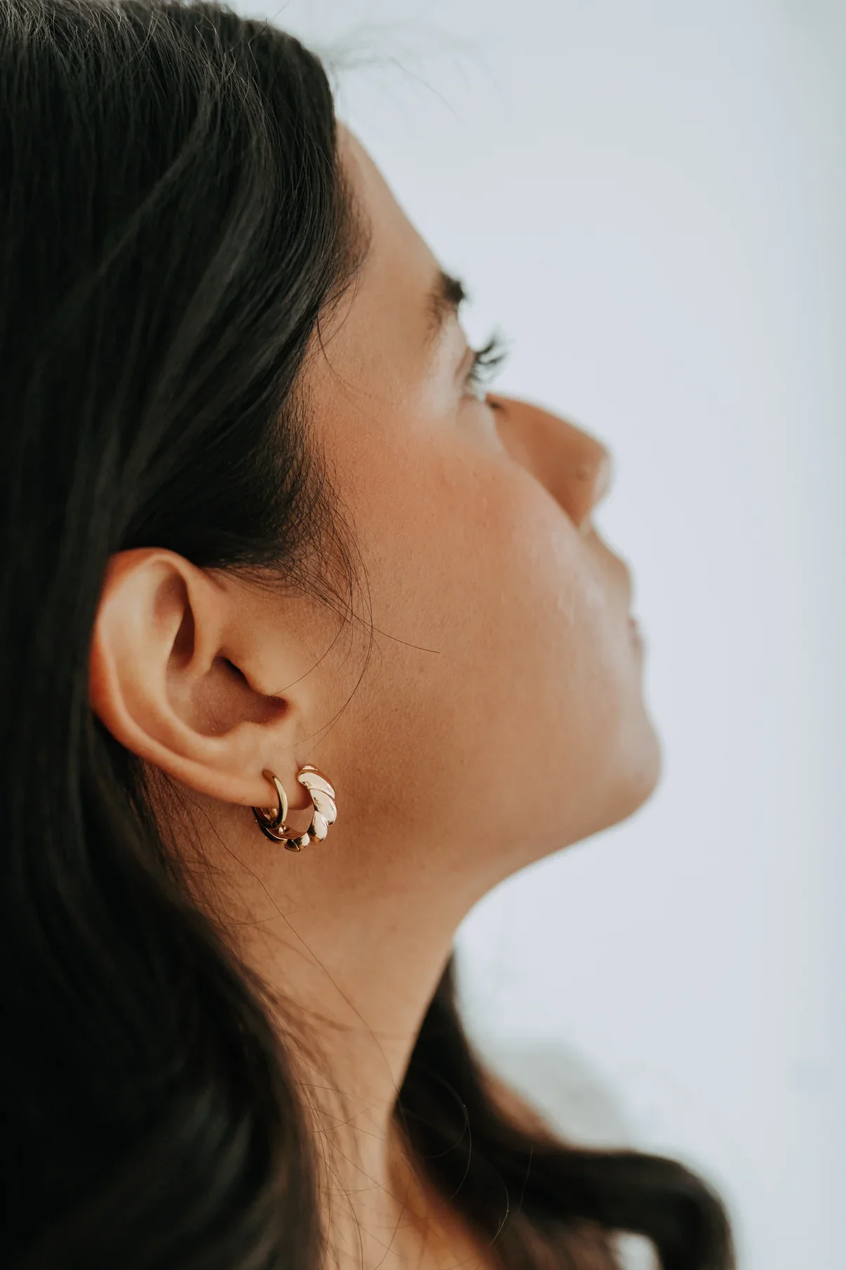 SRC_Baguette Hollow Hoops 5.webp