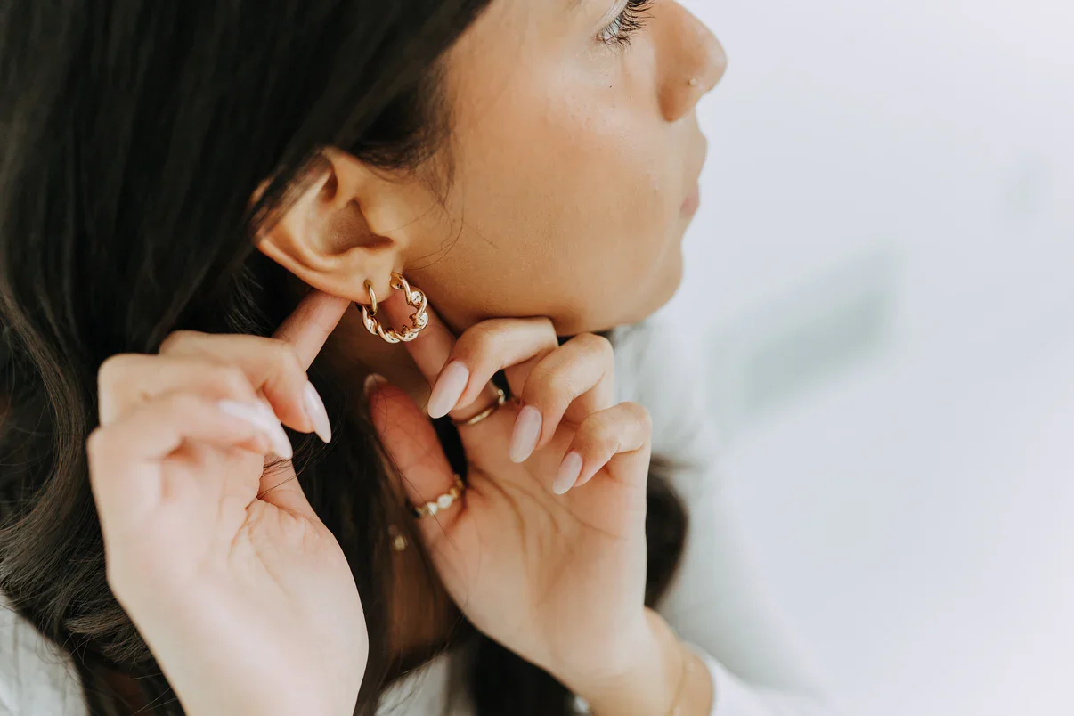 SRC_Ribbon Twist Hoops 3.webp