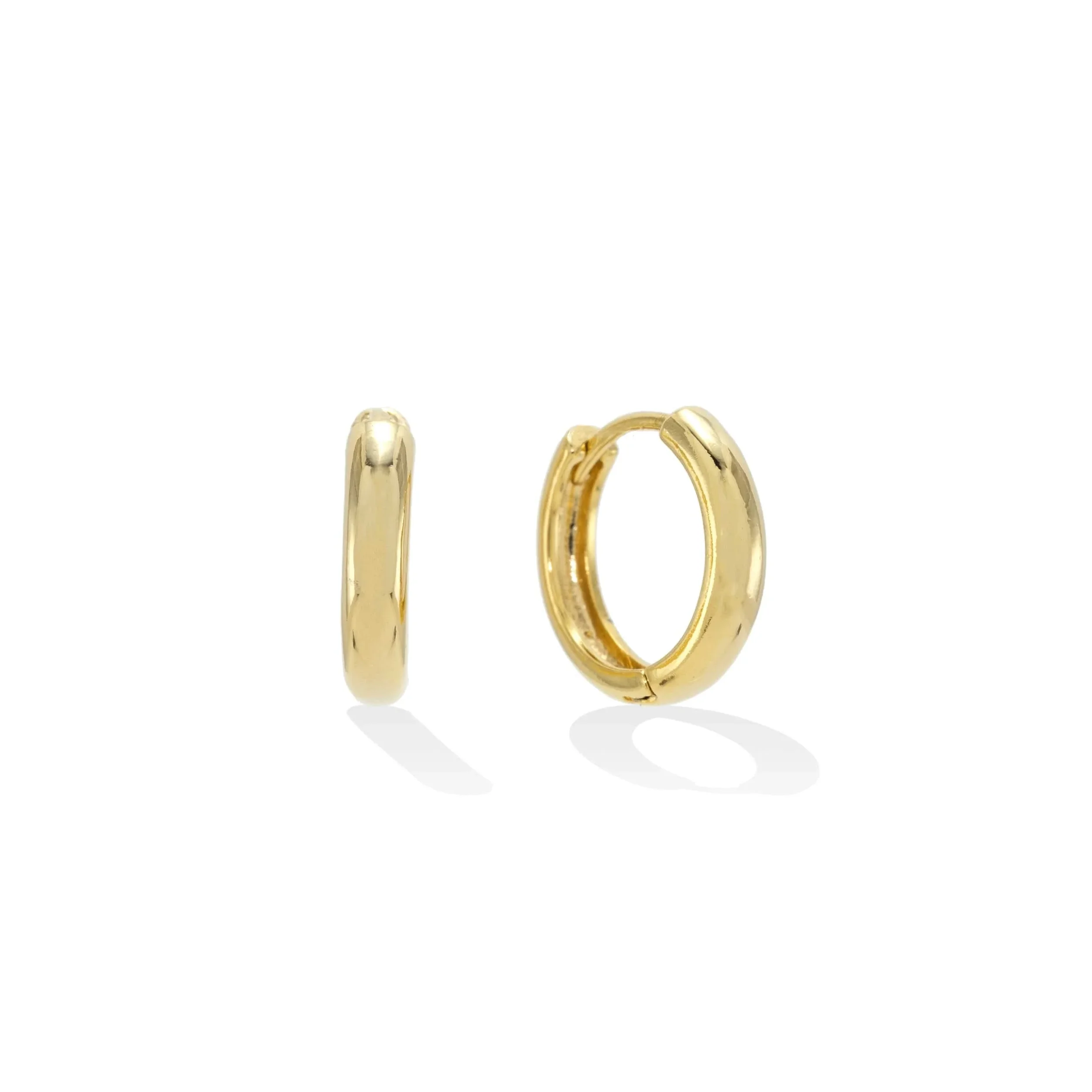 Bea_15mm_Hoop_Earrings_-_Gold_1x1_JT18226-Edit-MW-LessShadow.webp