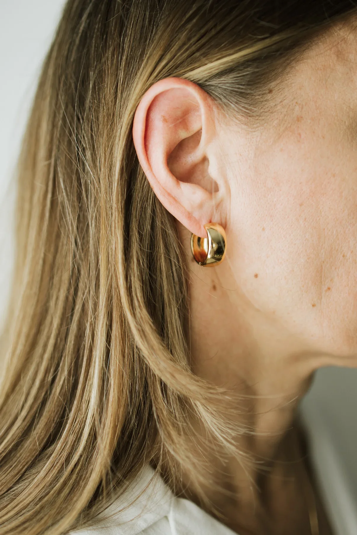 SRC Aura Hoops 3.webp