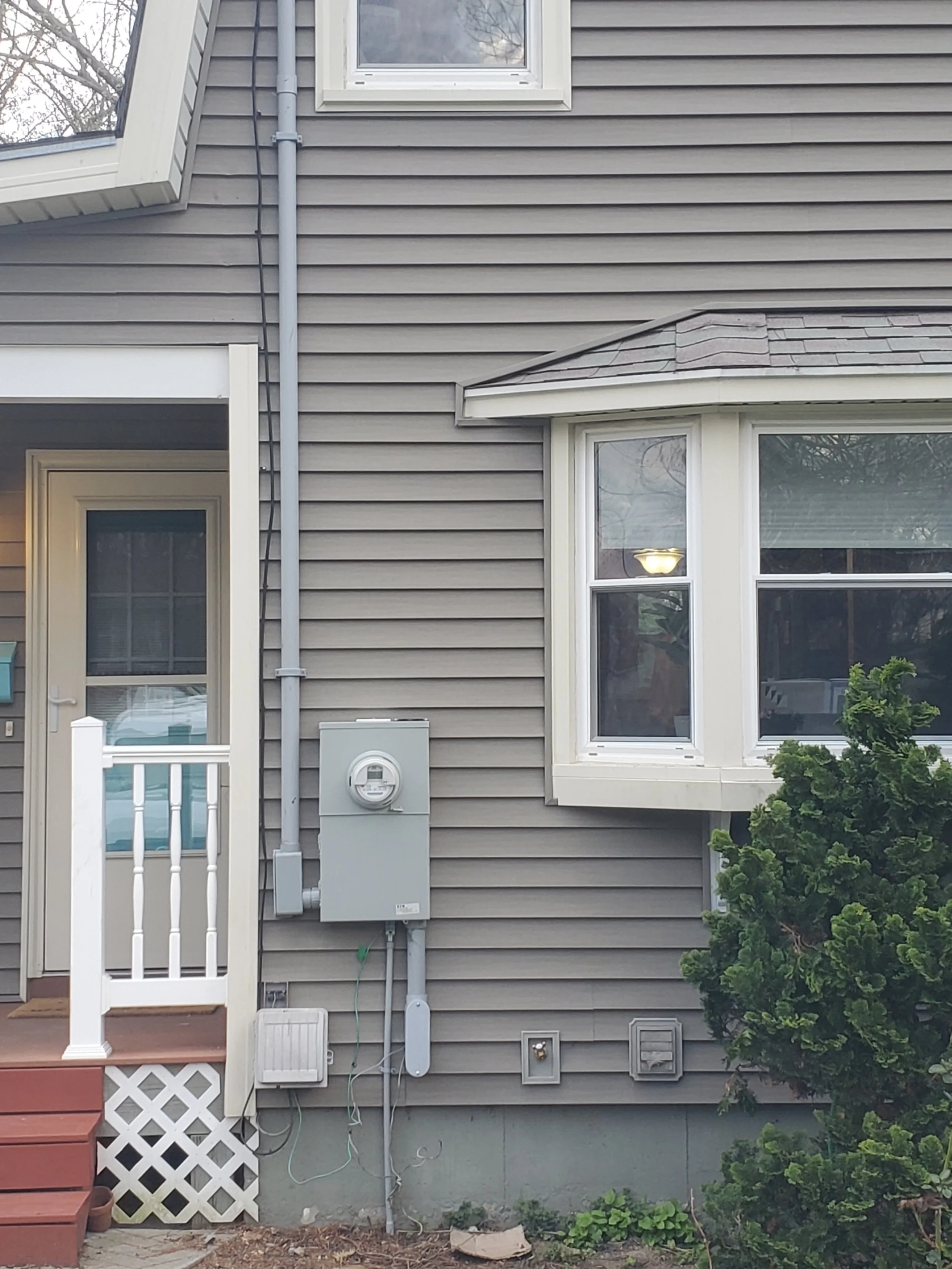 200 Amp service upgrade and panel change, meter box outside of the house in Worcester