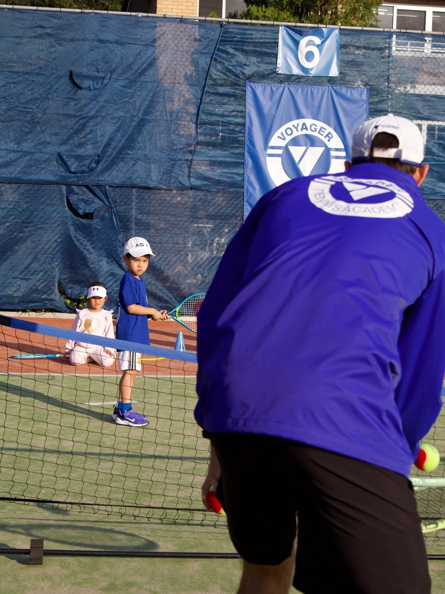 Tiny rackets, big dreams. 💭🎾
Love seeing these young athletes giving it their all at Voyager Tennis!

#voyagertennis