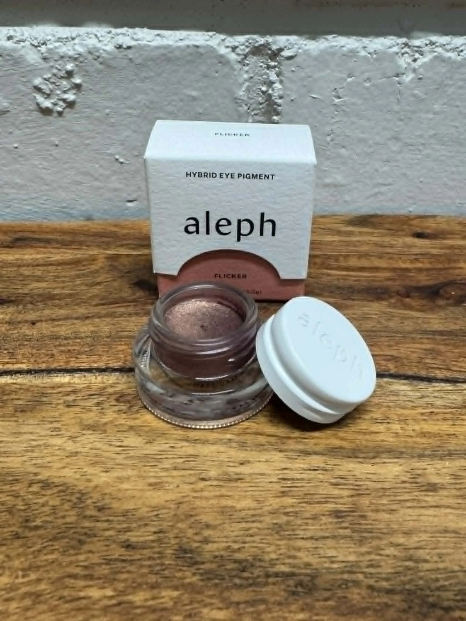 Hybrid Eye Pigment Flicker - 3gm - Aleph Beauty