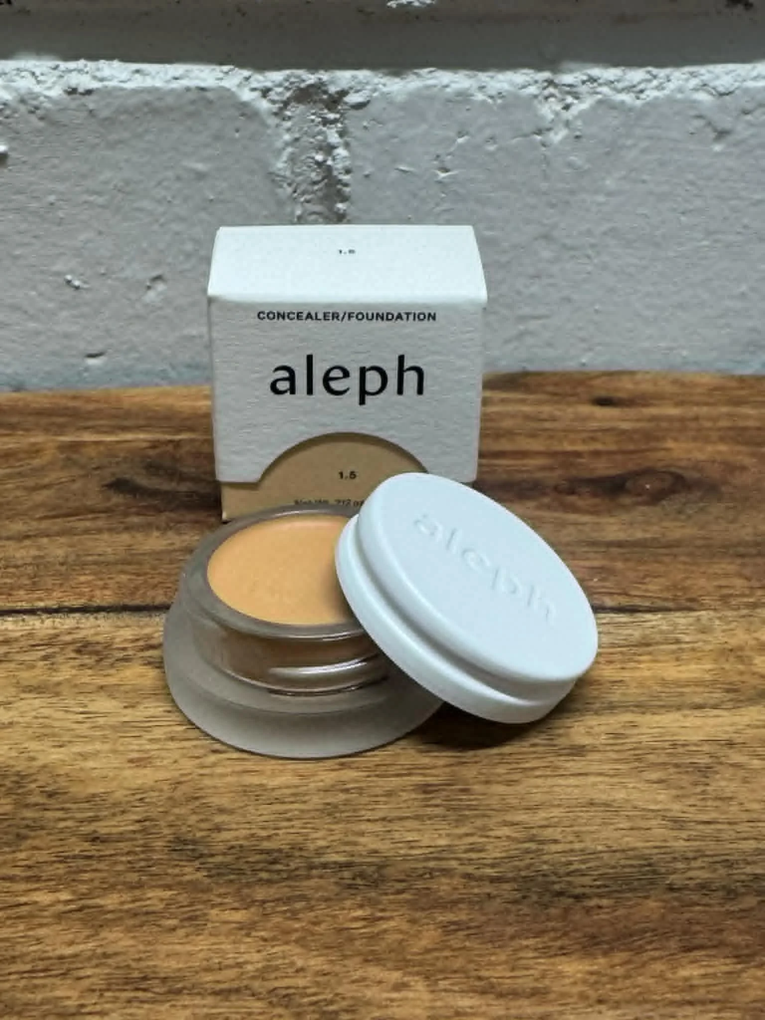 Concealer Foundation 1.5 Light / Medium - 6gm - Aleph Beauty