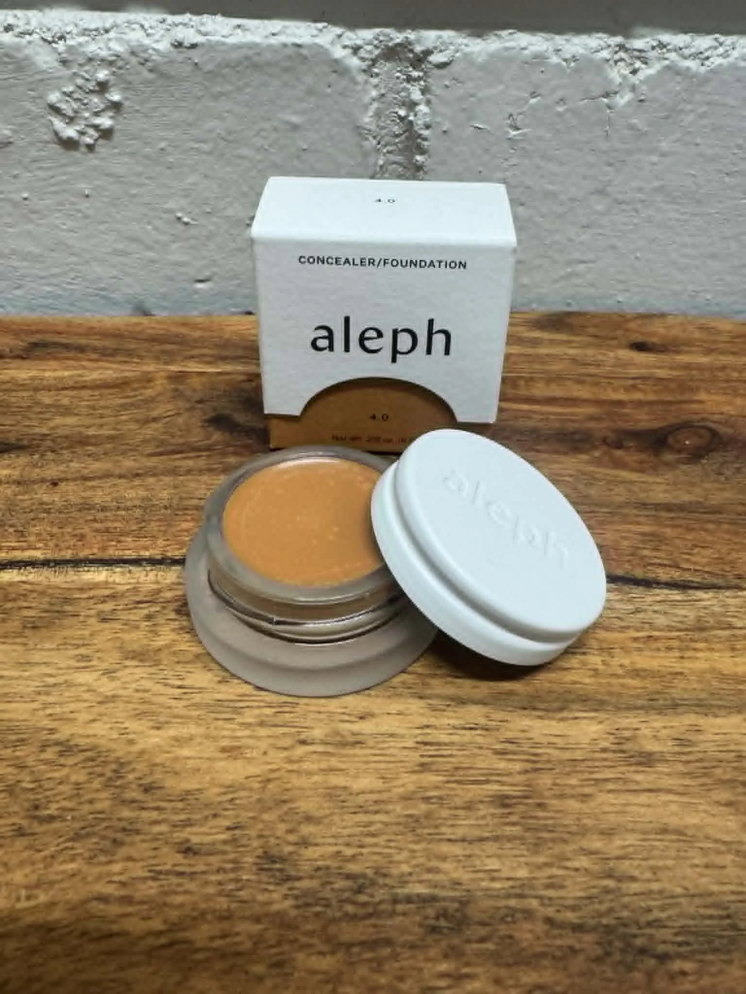 Concealer Foundation 4.0 Medium / Dark - 6gm - Aleph Beauty