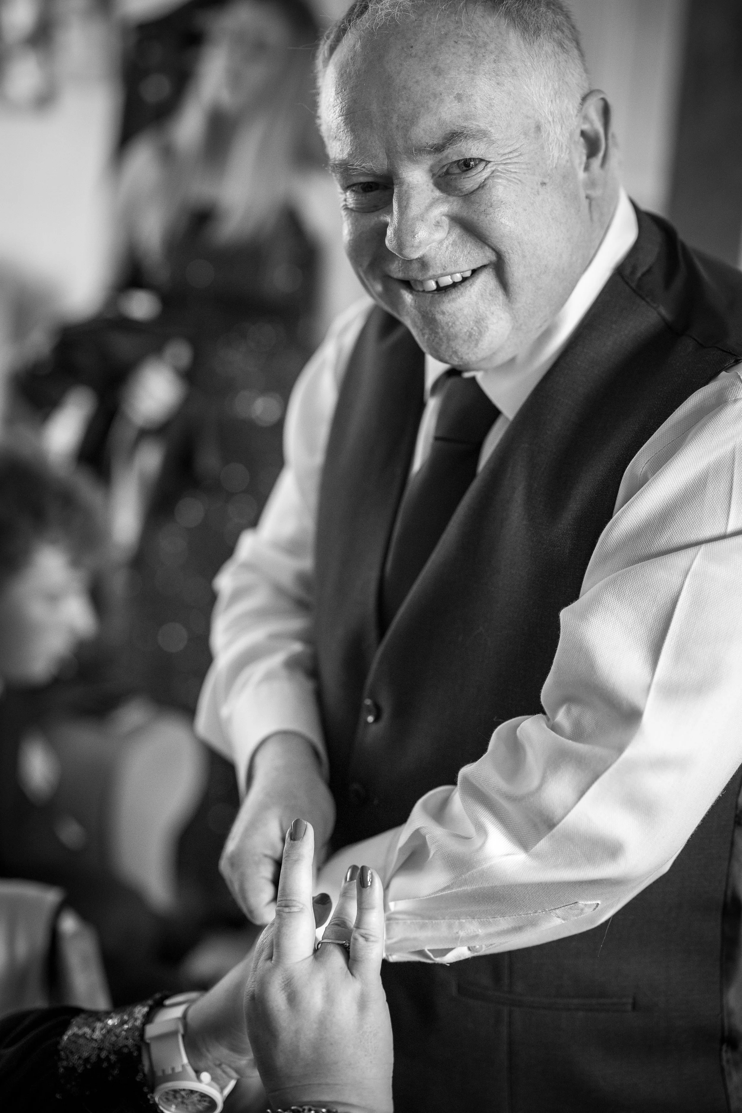 bride-father-photograpg-during-getting-ready-session.jpg