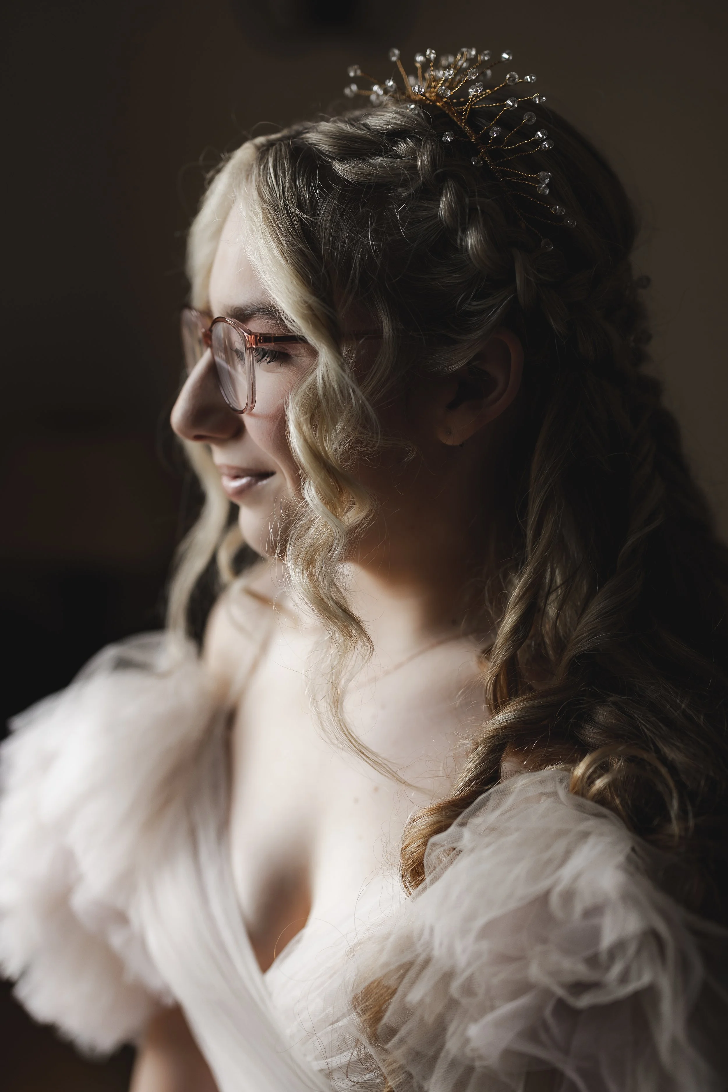 bride-all-ready-for-autumn-wedding-in-leicestershire.jpg