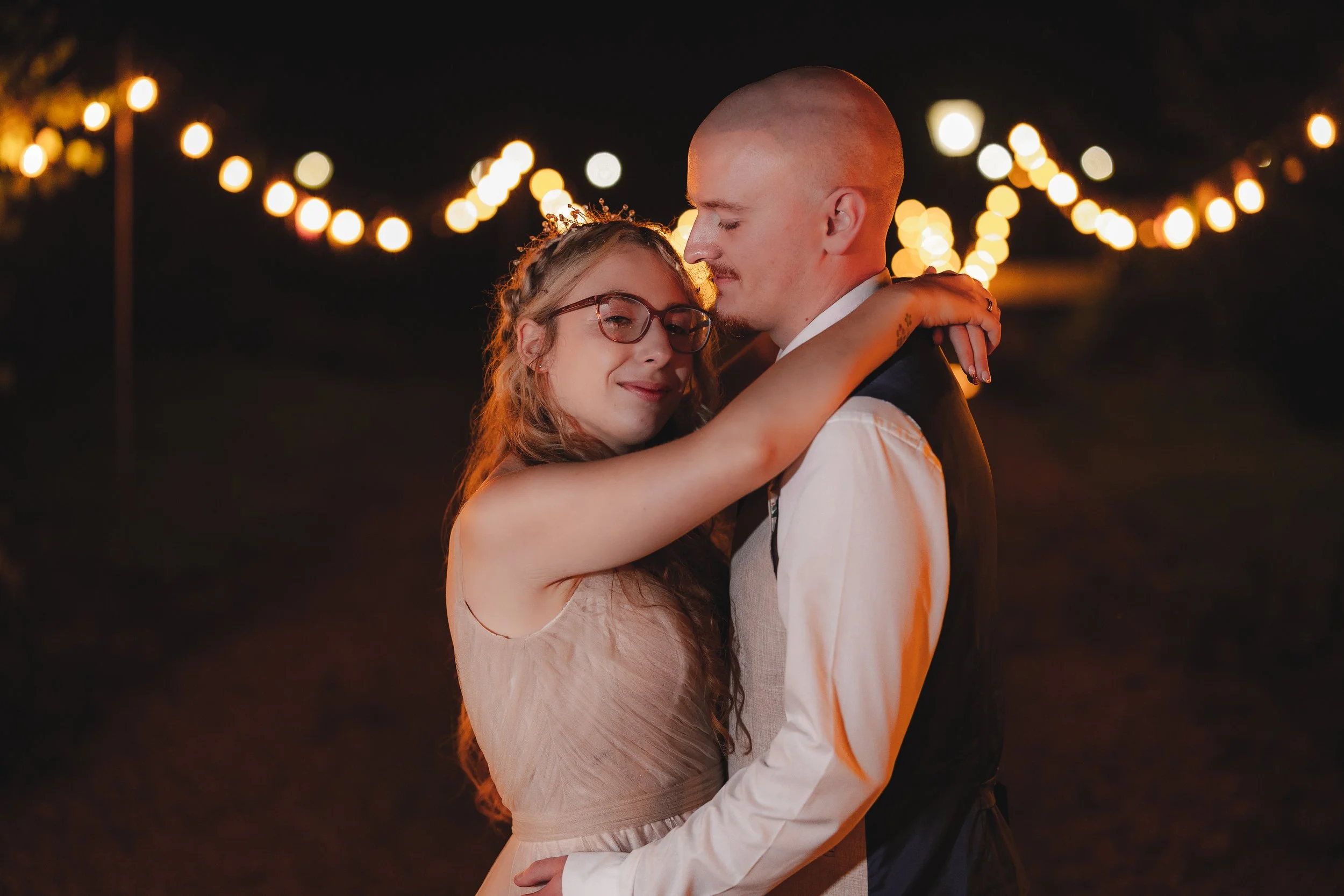 newly-married-leicestershire-couple-romantic-portrait.jpg