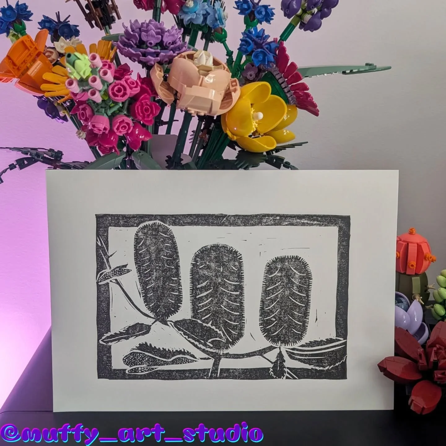 Banksia prints 🩷

#blockprinting #printmaking #carving #painting #ink #artink #art #artist #linocarving #linoprinting #artprint #banksia #australiannativeflower #nativeflower #banksiaflower