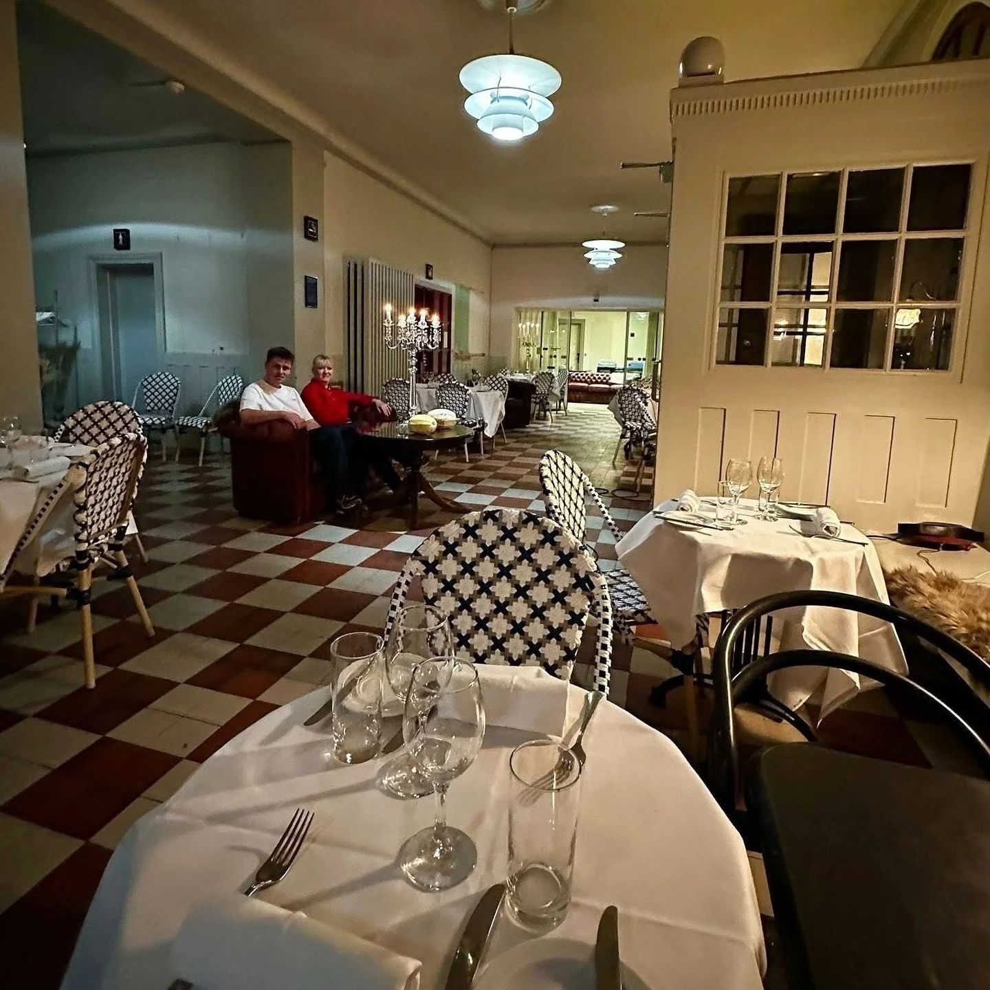 Nyd franske bistroretter i Glassalen p&aring; Vejen Station 🚂🍝 
Vi holder &aring;bent den 29. fra kl. 11.30 til kl. 22.00. 
Bordbestilling p&aring;: 30275109
Vi gl&aelig;der os til at se dig ☺