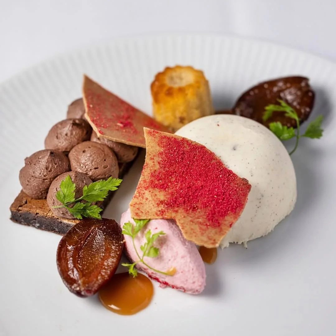 DINING WEEK N&AElig;RMER SIG! 

Fra d.6. til og med d.15. februar kan du igen fork&aelig;le dig selv med l&aelig;kre retter hos os. Sidste gang var en k&aelig;mpe succes, og vi gl&aelig;der os til at gentage det! 🍴💙

F&aring; 5 retters fransk inspi