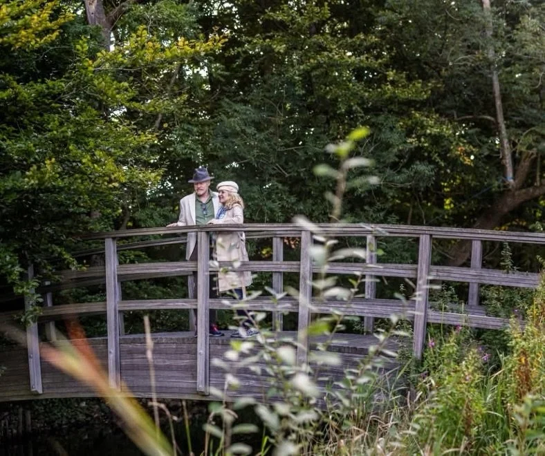 Sidste P&aring;mindelse: Temaaften n&aelig;rmer sig! 🌿

Har du husket at sikre dig en plads til vores temaaften &ldquo;Mens vi venter p&aring; for&aring;ret&rdquo;?

Den 10. april kl. 18.00 inviterer vi til en stemningsfuld aften med s&aelig;sonens 
