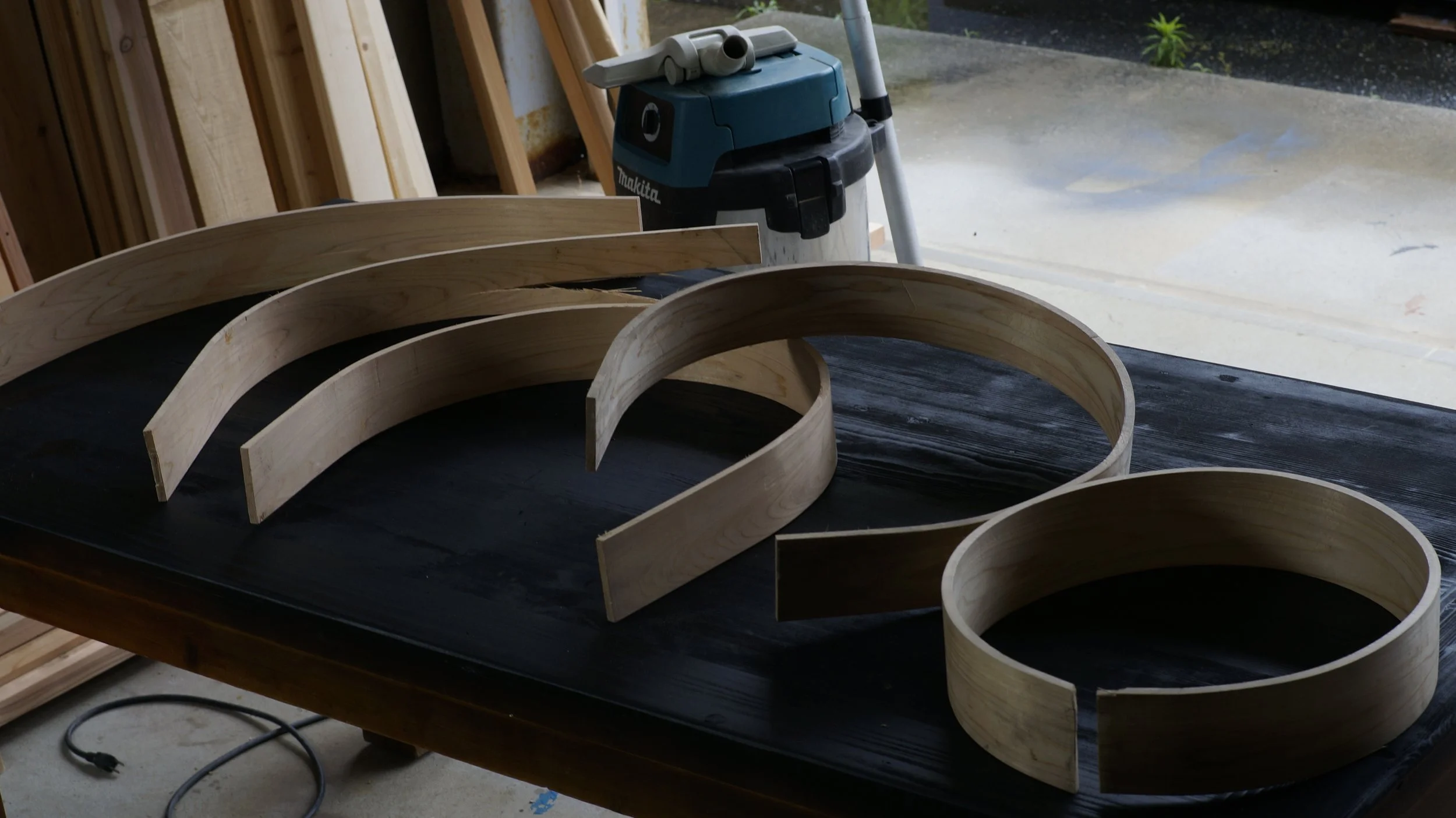 Several failed prototypes to bend wood