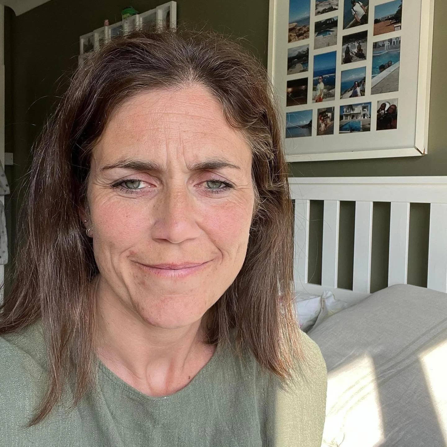 Do you know what I&rsquo;ve realised. I&rsquo;ve been on here for 12 years and I&rsquo;ve never actually introduced myself to you all. So here&rsquo;s the face behind the curtain maker! Obviously if I&rsquo;ve done work for you then you&rsquo;ve met 