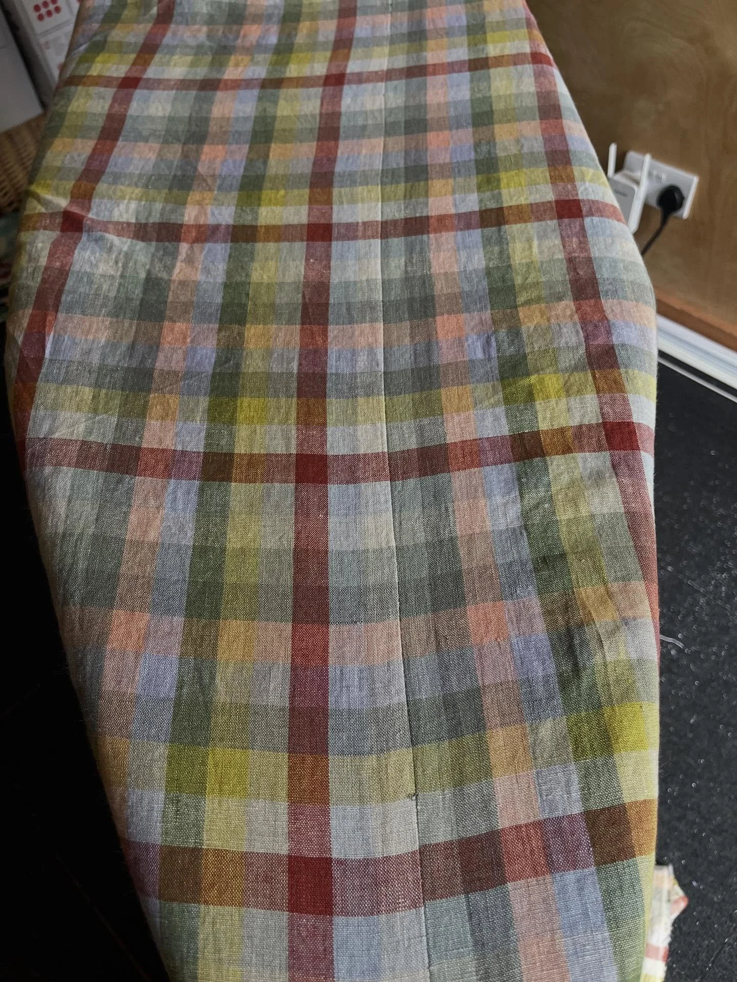 Trying to pattern match a fabric like this is harder than you think. But the end result makes up for it and a happy client too @clareconnolly.interiors 😍😎