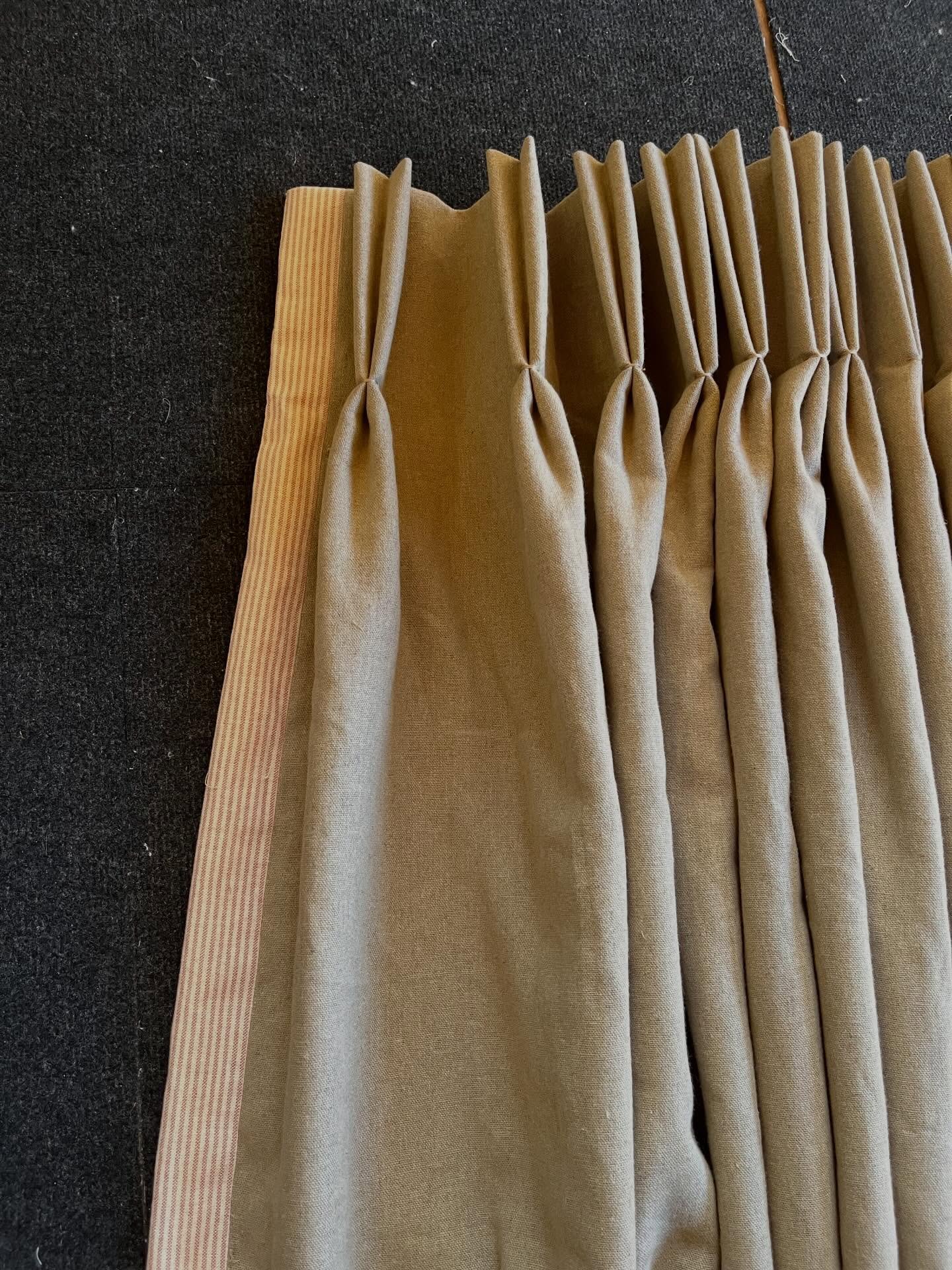 A beautiful striped lining for these linen curtains which I&rsquo;ve pulled round the front to make a border down the leading edge
