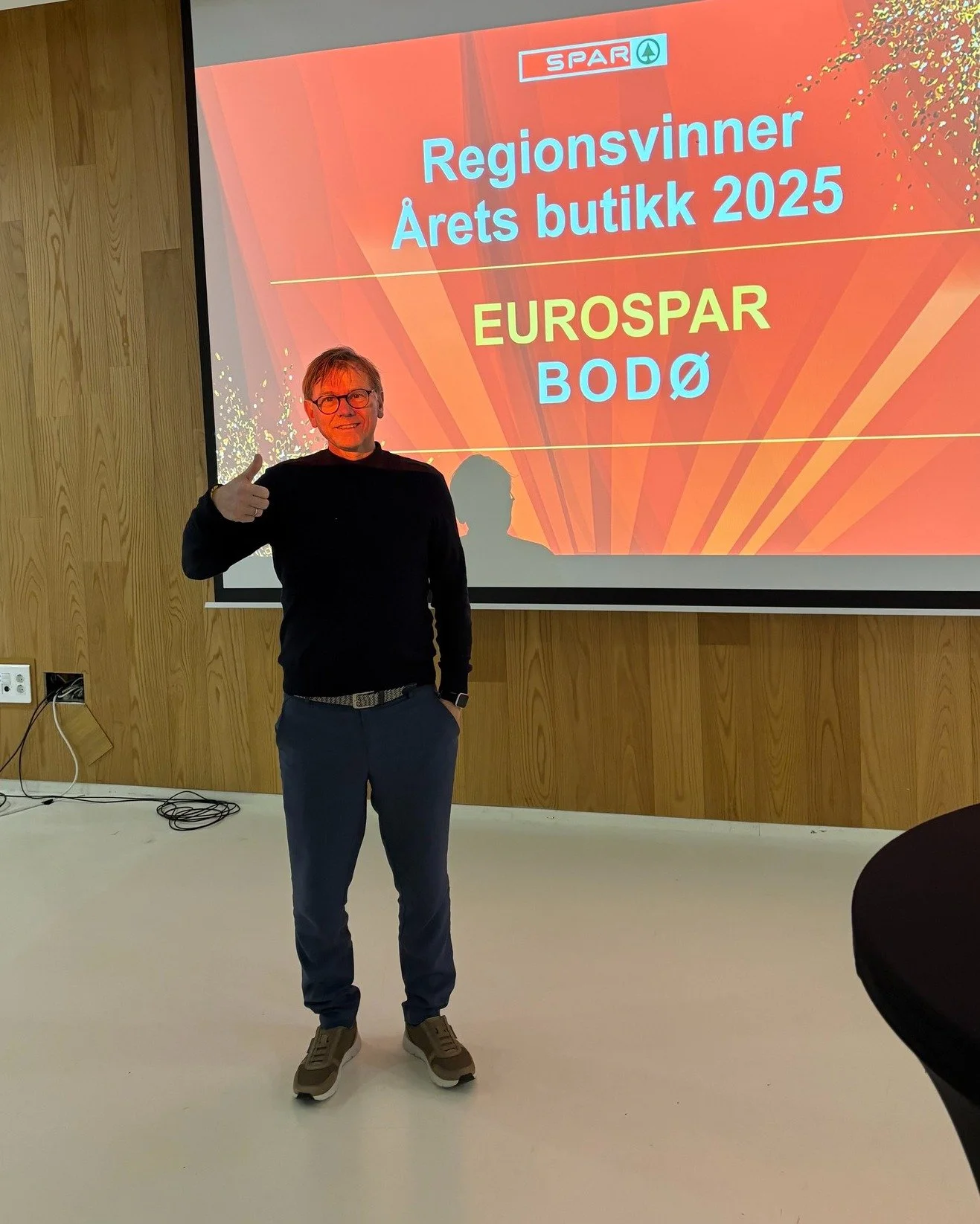 🏆 &Aring;RETS BUTIKK &ndash; REGION NORD 2025! 🏆

Vi gratulerer s&aring; mye til @eurospar_bodo som har vunnet prisen "&Aring;rets Eurospar-butikk" i Region Nord! 🎉👏

Butikksjef Atle &oslash;nsker p&aring; vegne av hele teamet &aring; r