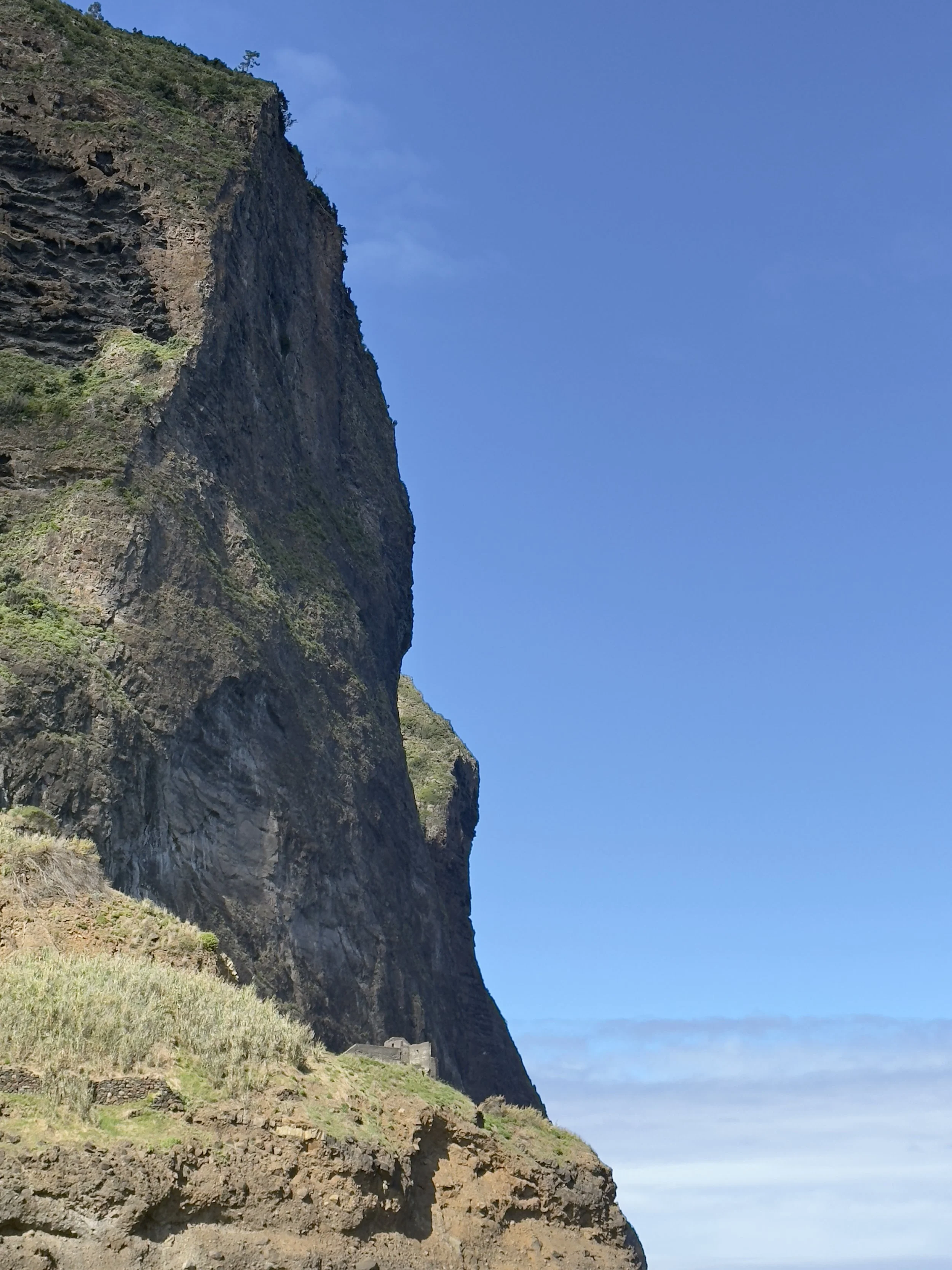 Tours na ilha da madeira. Tour 4x4. Passeios em grupo. Safari Madeira O que fazer na madeira. Atividades em grupo.