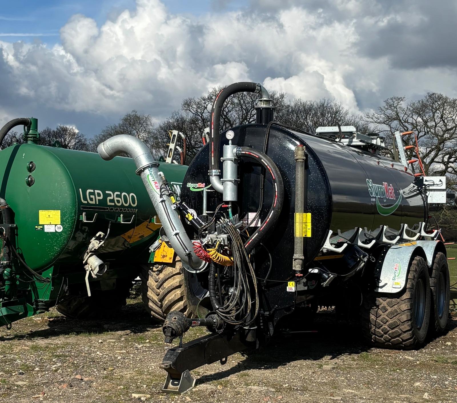 WhatsApp Image 2025-10-16 at 22.02.25_6ba174ae.jpg