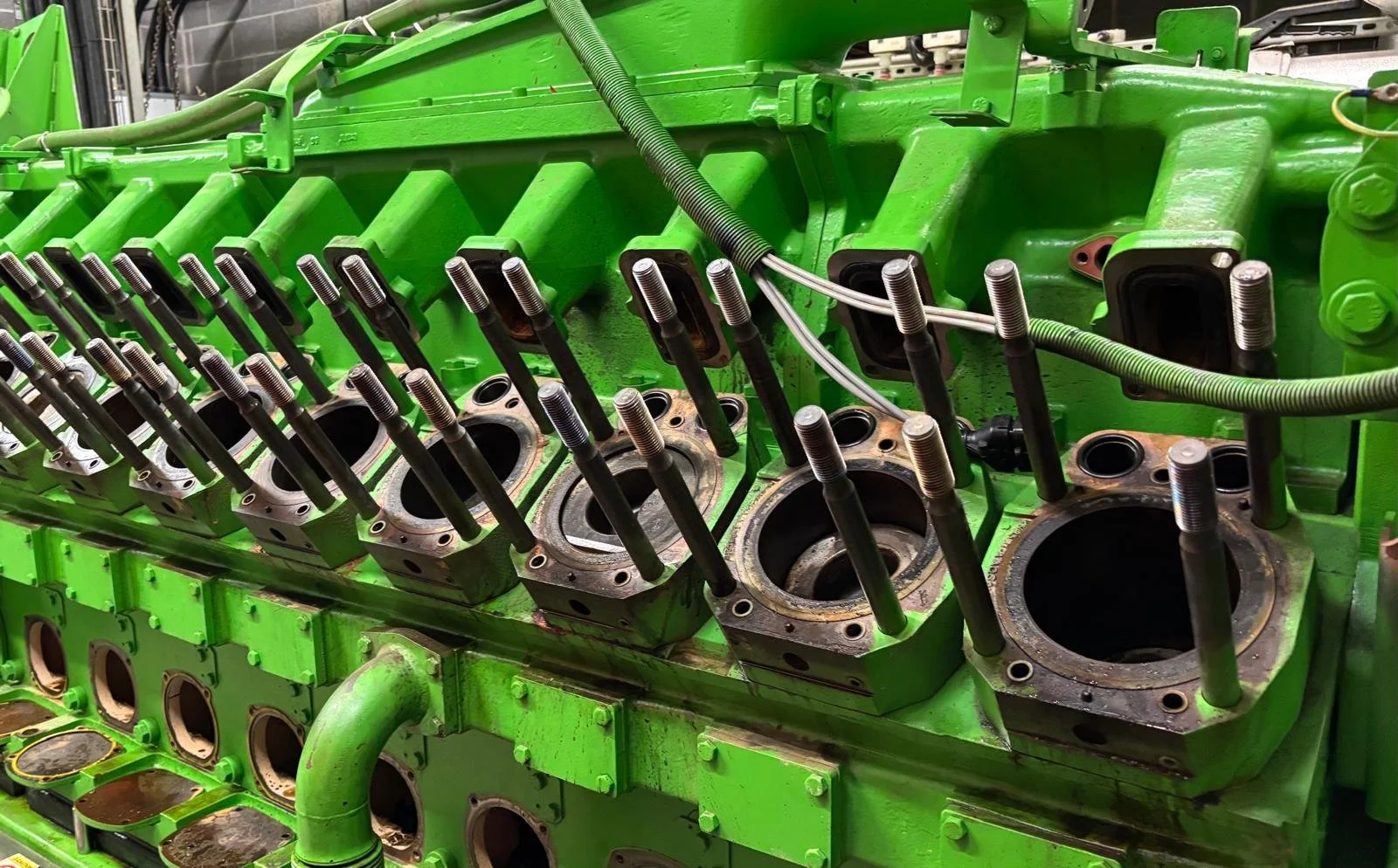 WhatsApp Image 2025-10-16 at 22.28.02_6f8d59df.jpg