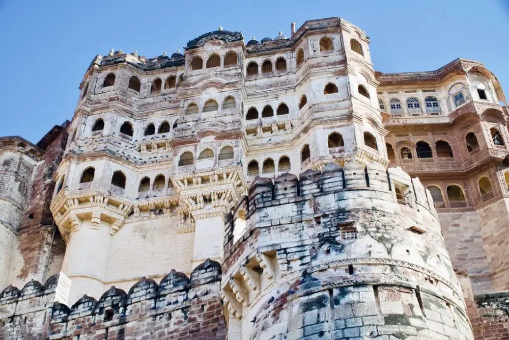 Walking up to the Mehrangarh Fort