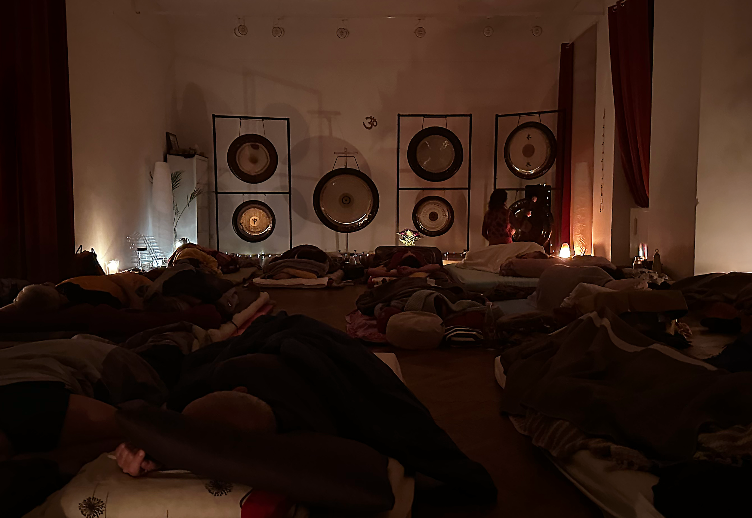 Gong_Puja_4.png
