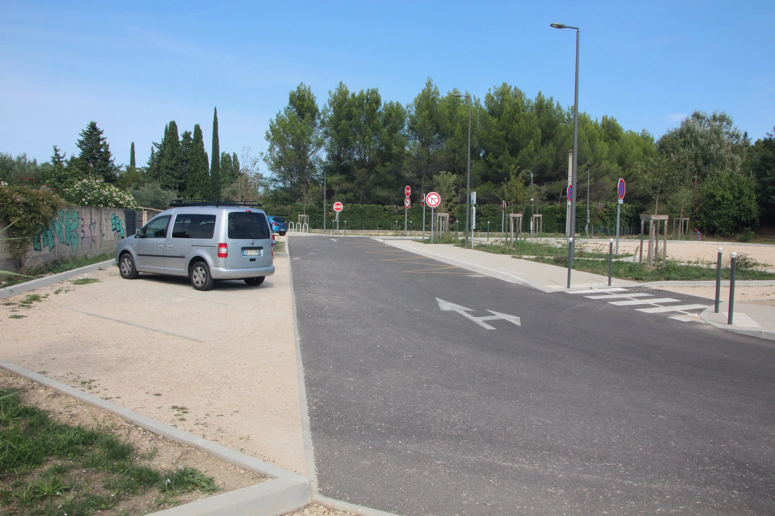 Aire de co-voiturage route d'Orange