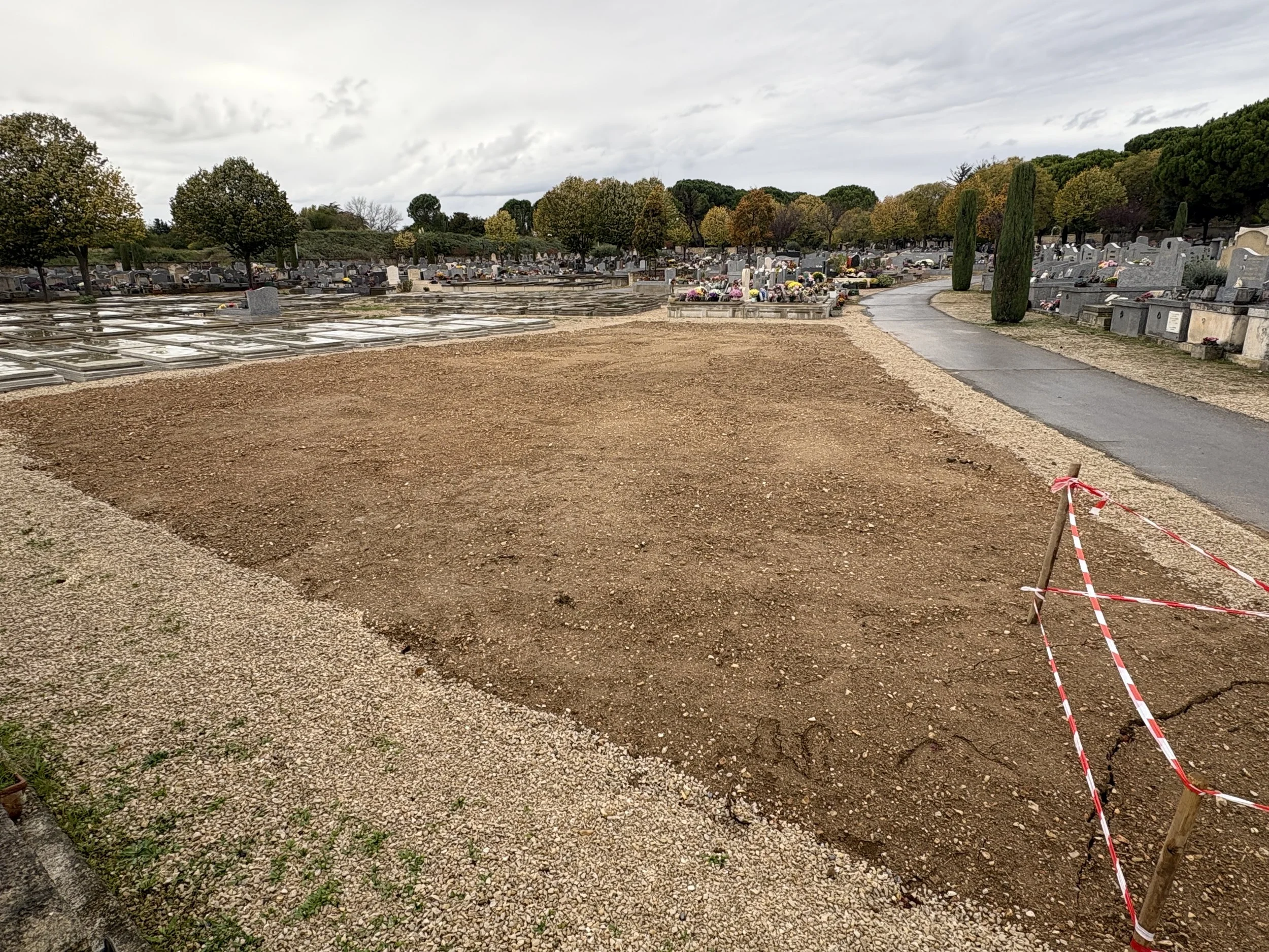 Création de nouveaux caveaux et de concessions en pleine terre
