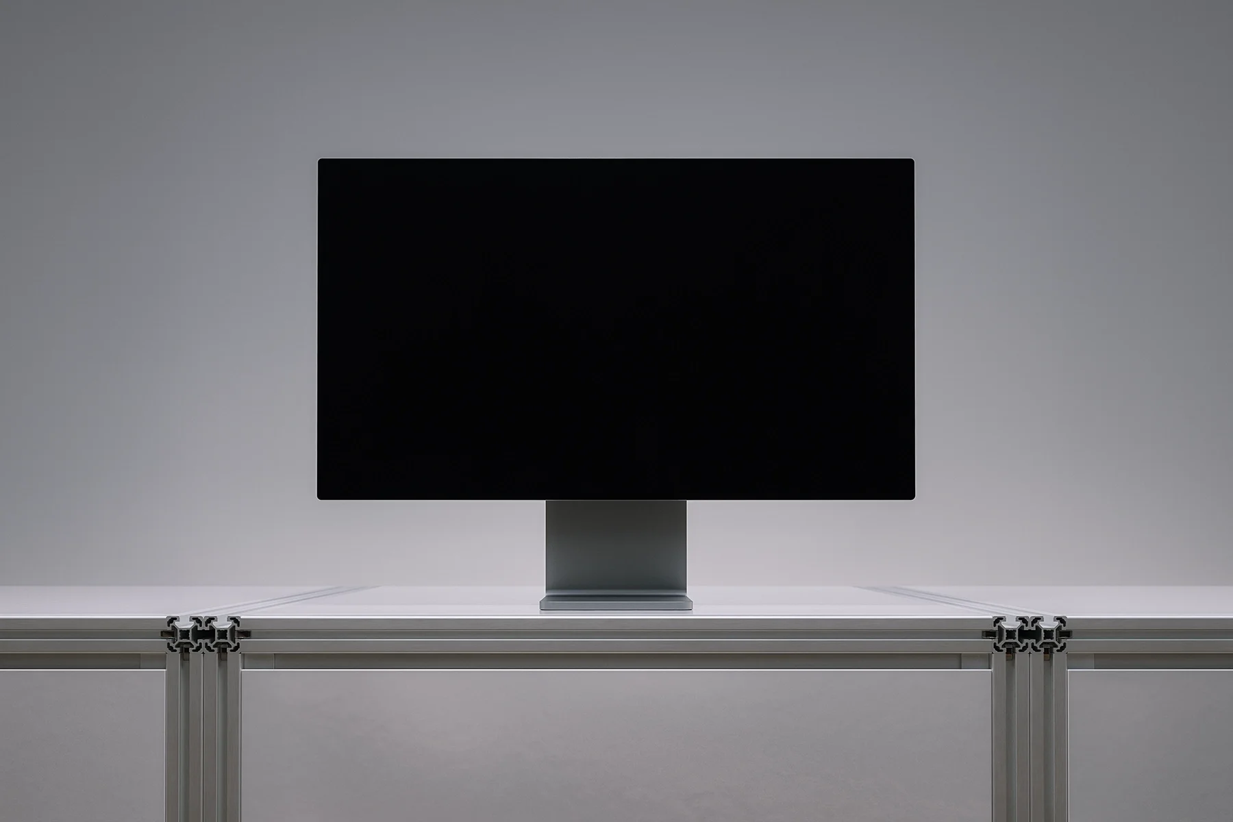 Pro Display XDR 8