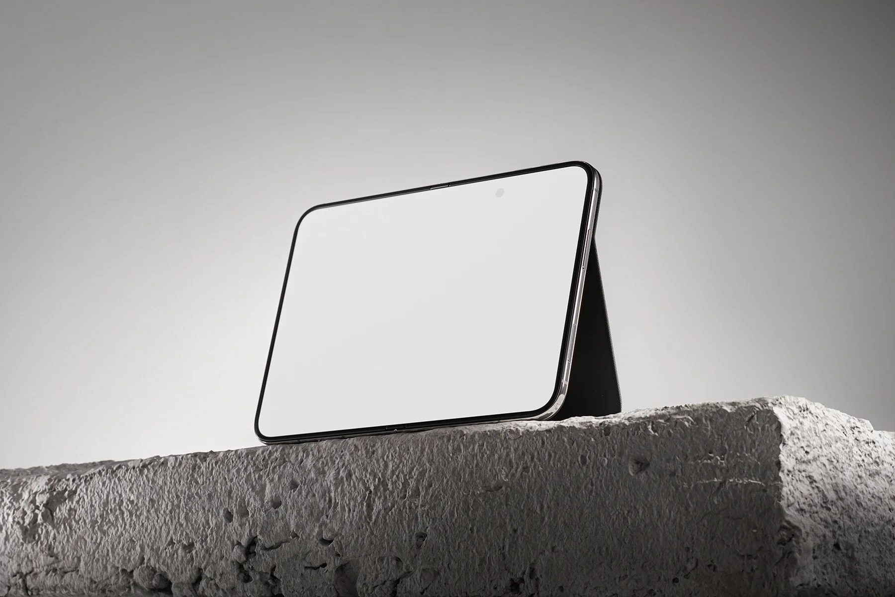 iPhone-Duo-mockup-1-1.webp